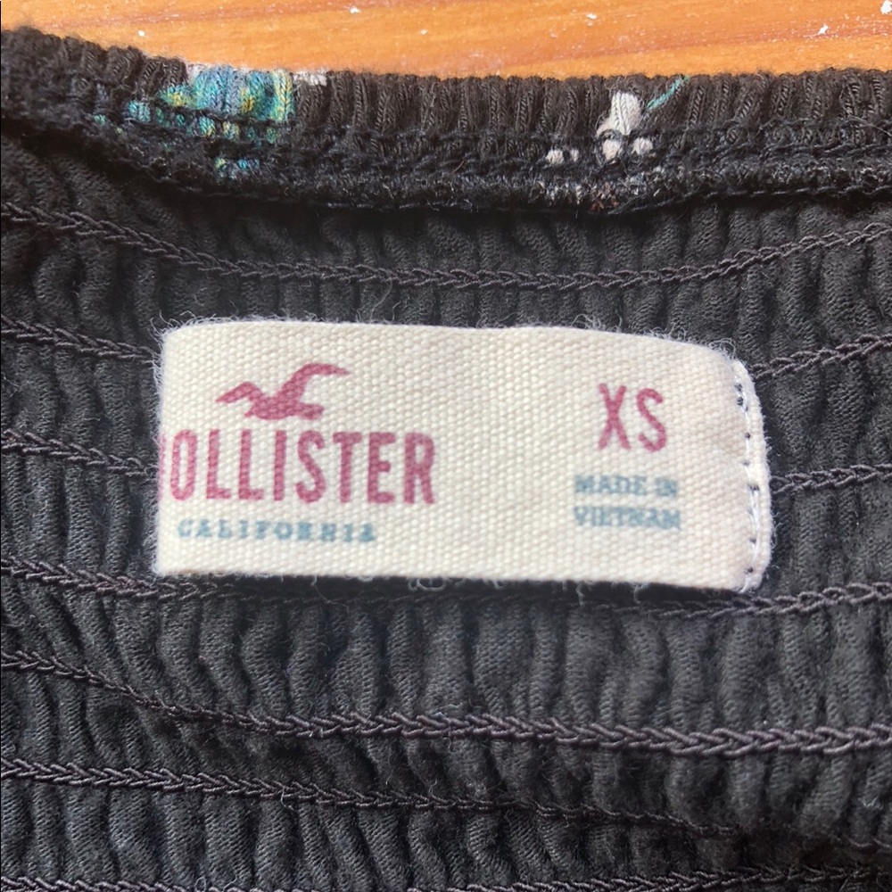 Hollister black floral romper - Picture 2 of 3